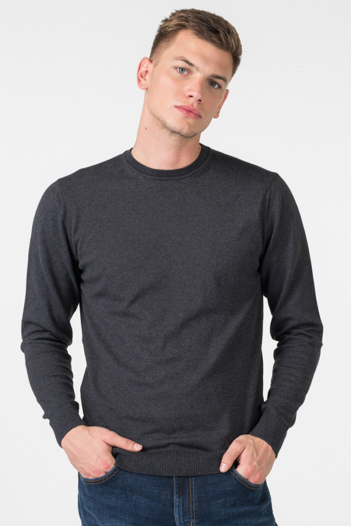Varteks Men's sweater in three colors