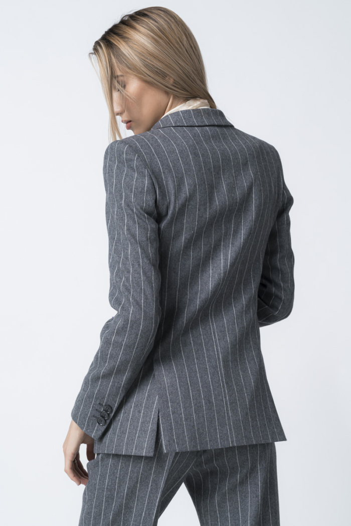 Varteks Grey striped classic cut blazer