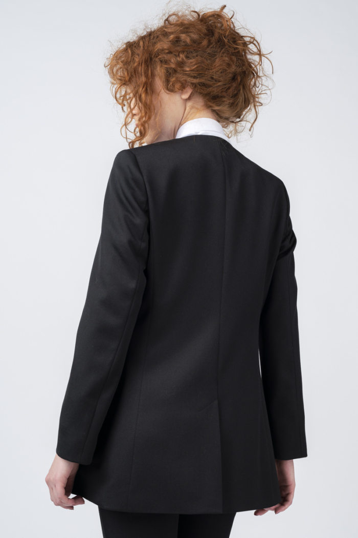 Varteks Elegant black blazer