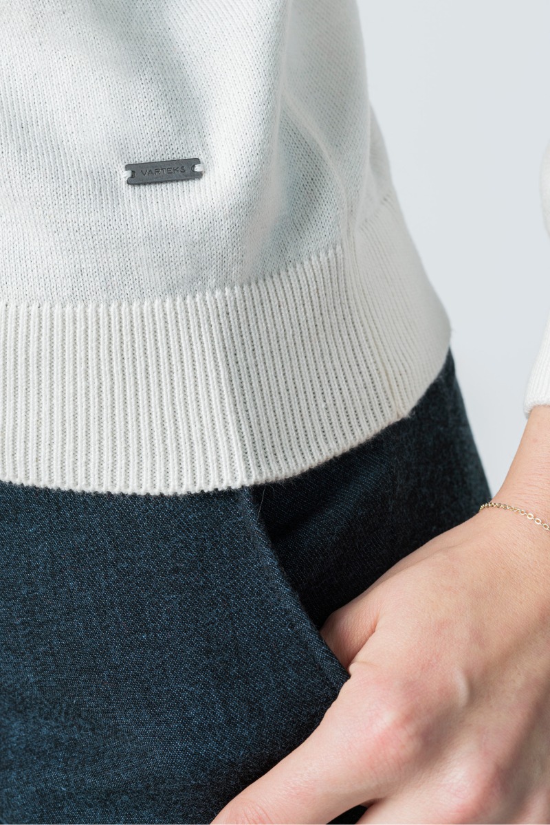 Classic dirty white turtleneck sweater – Varteks d.d.